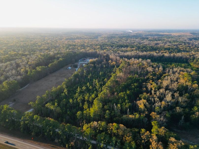 dji_fly_20251204_192440_13_1766581553055_photo