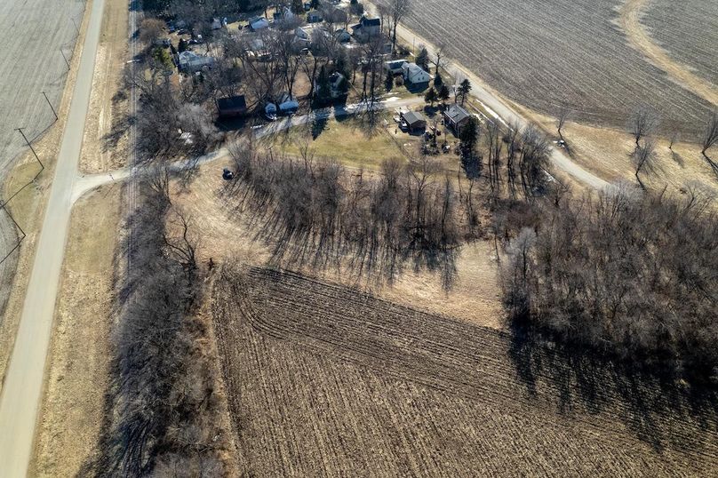 Ogle IL 5 - W Maple St_10