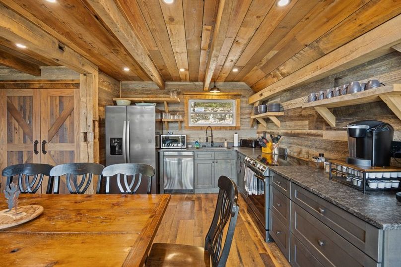 038 simple, rustic, yet elegant