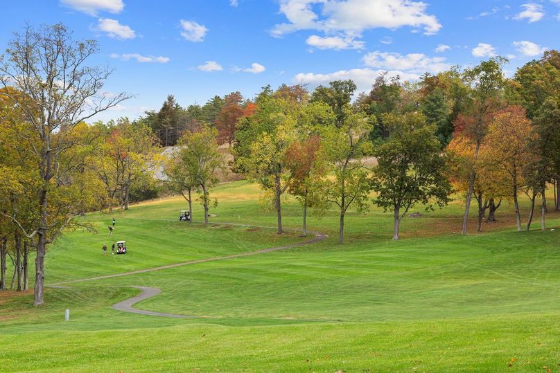 8-web-or-mls-6400 Golf Club Drive-87