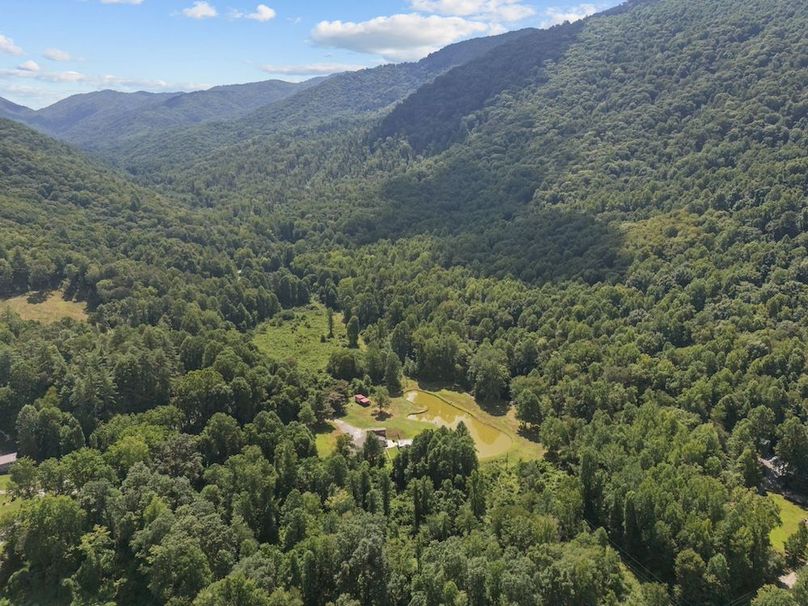 26-web-or-mls-4928 Yellow Creek Rd 024