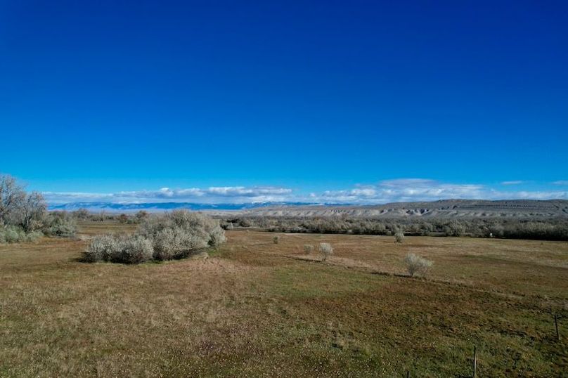 869FAE4E-AD94-46AC-ABFC-8258F31A910F_1_201_a