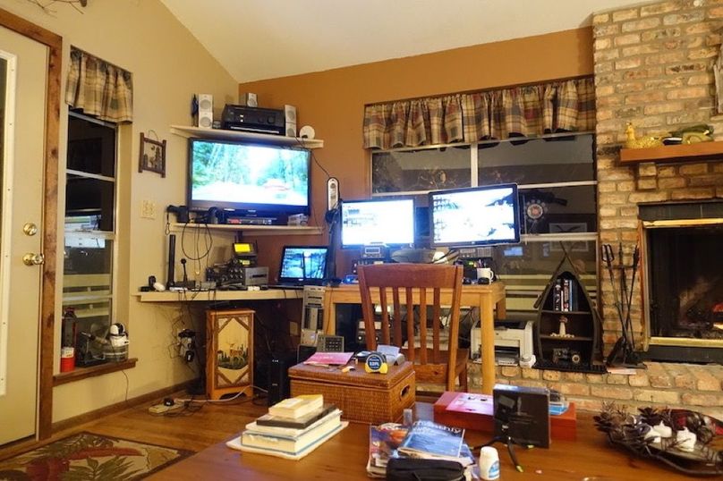 521790CA-4885-46F1-8857-0958B45B0A15_1_105_c-2