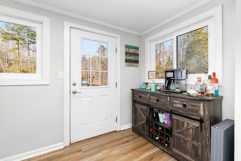 28-20-web-or-mls-1051-S-Hill-Rd-20