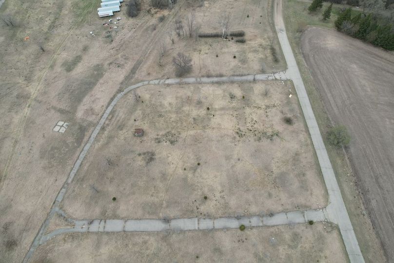 dji_fly_20260428_160008_257_1777410304203_photo