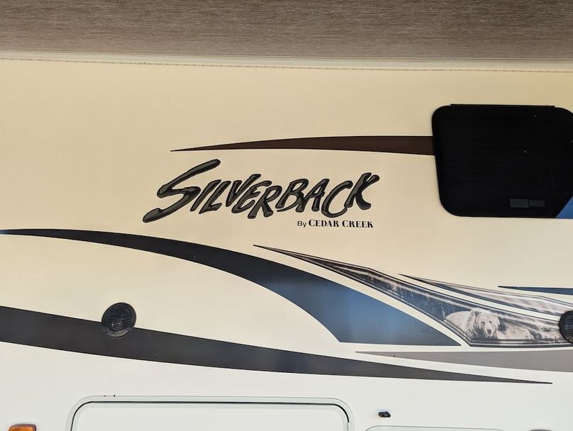 PXL_20251101_170437342