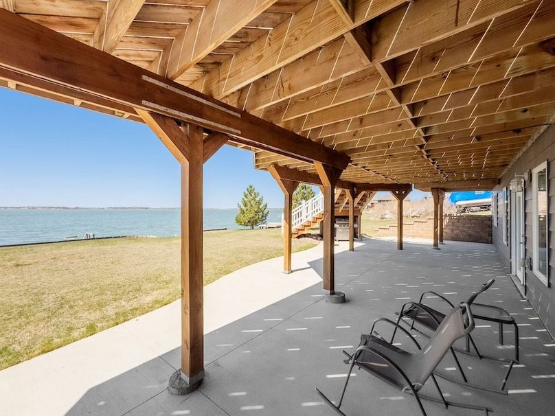 44-web-or-mls-194 Northbay Dr-190