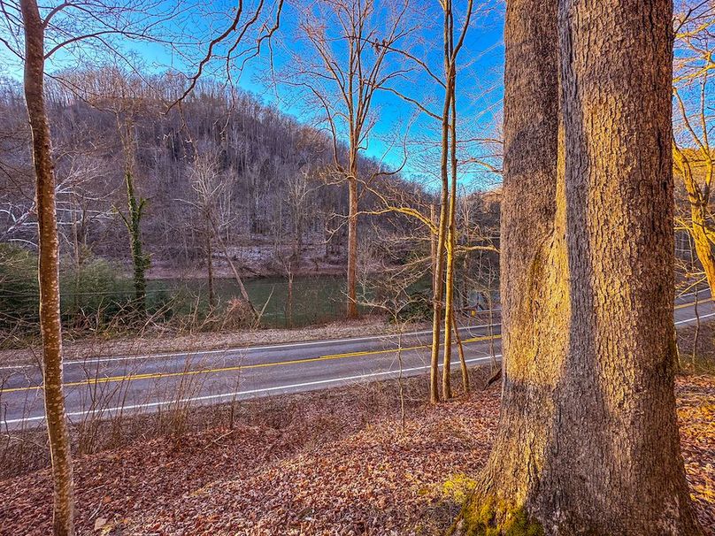 Calhoun, WV 136 AC Szegi-235