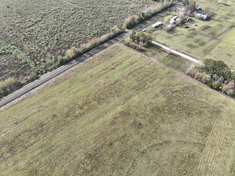 dji_fly_20231203_113414_523_1701631217206_photo