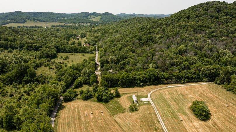 3892 Carters Branch Rd-144