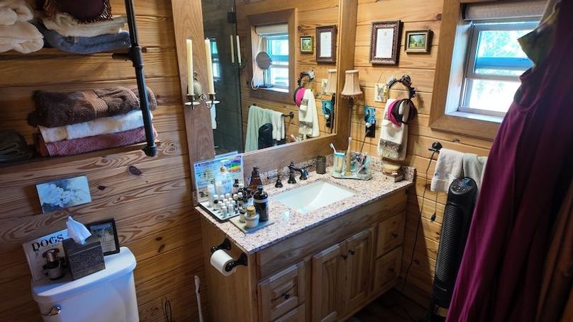 hs 40 cabin20251021_0157