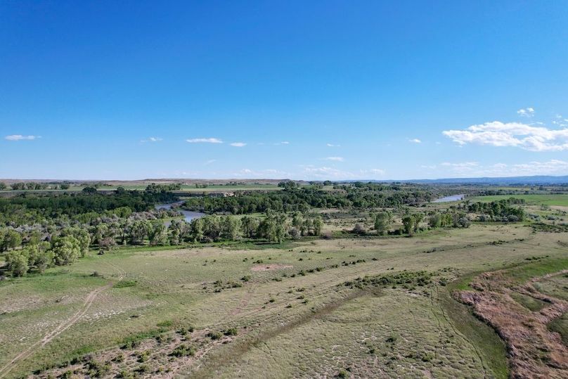 ADB953D5-0EA8-40A2-BF9E-DAC2E350C76D_1_201_a