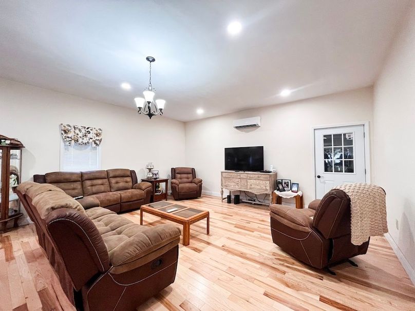 Oswego_1.79_Paro_Photos_7