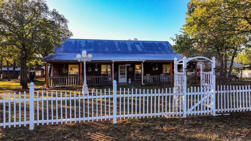 6.C.Yard and front porch