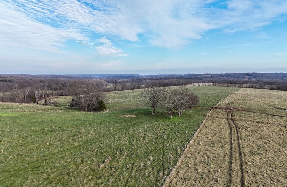 DJI_20251204034052_0012_D