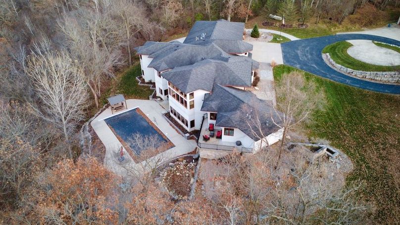 Pierce 16 Drone Still-32