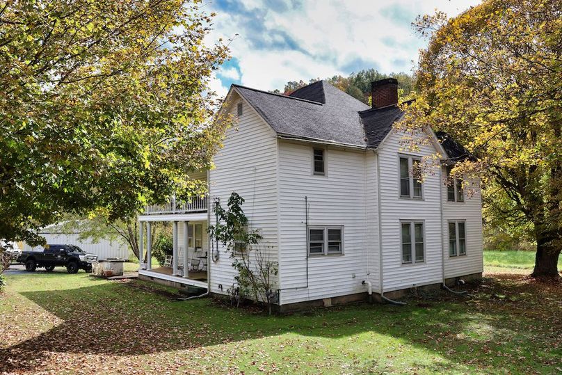 014 front side of the historic house