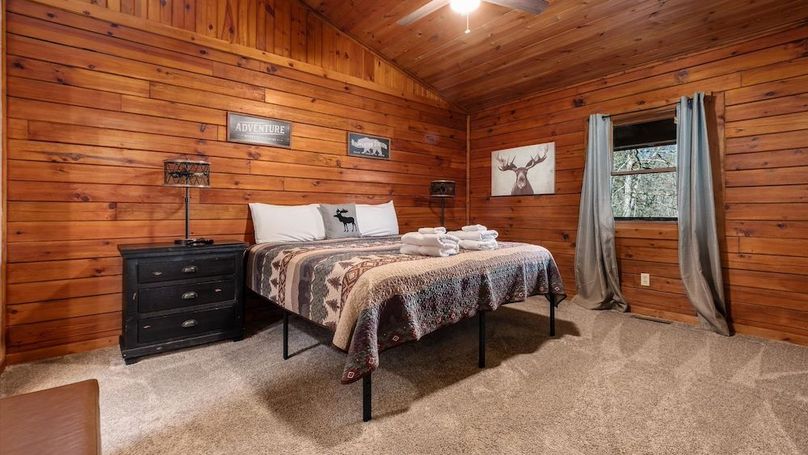 17-zj 21801 Sterling Rd047