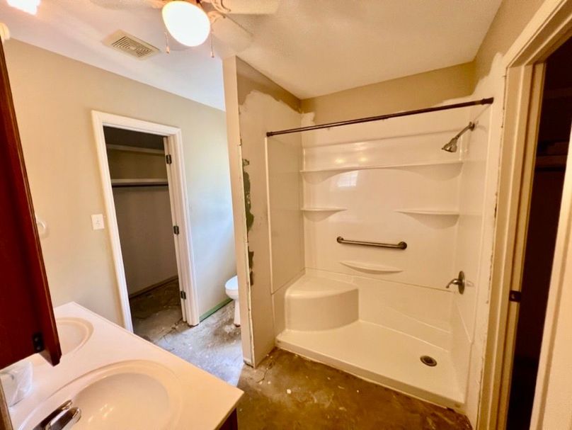 82A7A423-86F3-4821-ADF1-91C23995F199_1_105_c-2