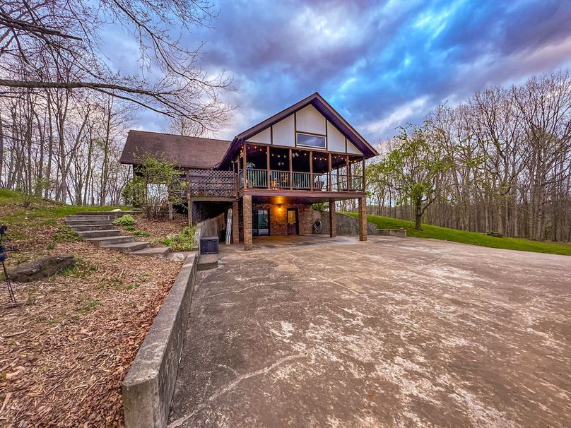 Calhoun, WV 132.84 AC Szegi 2-077