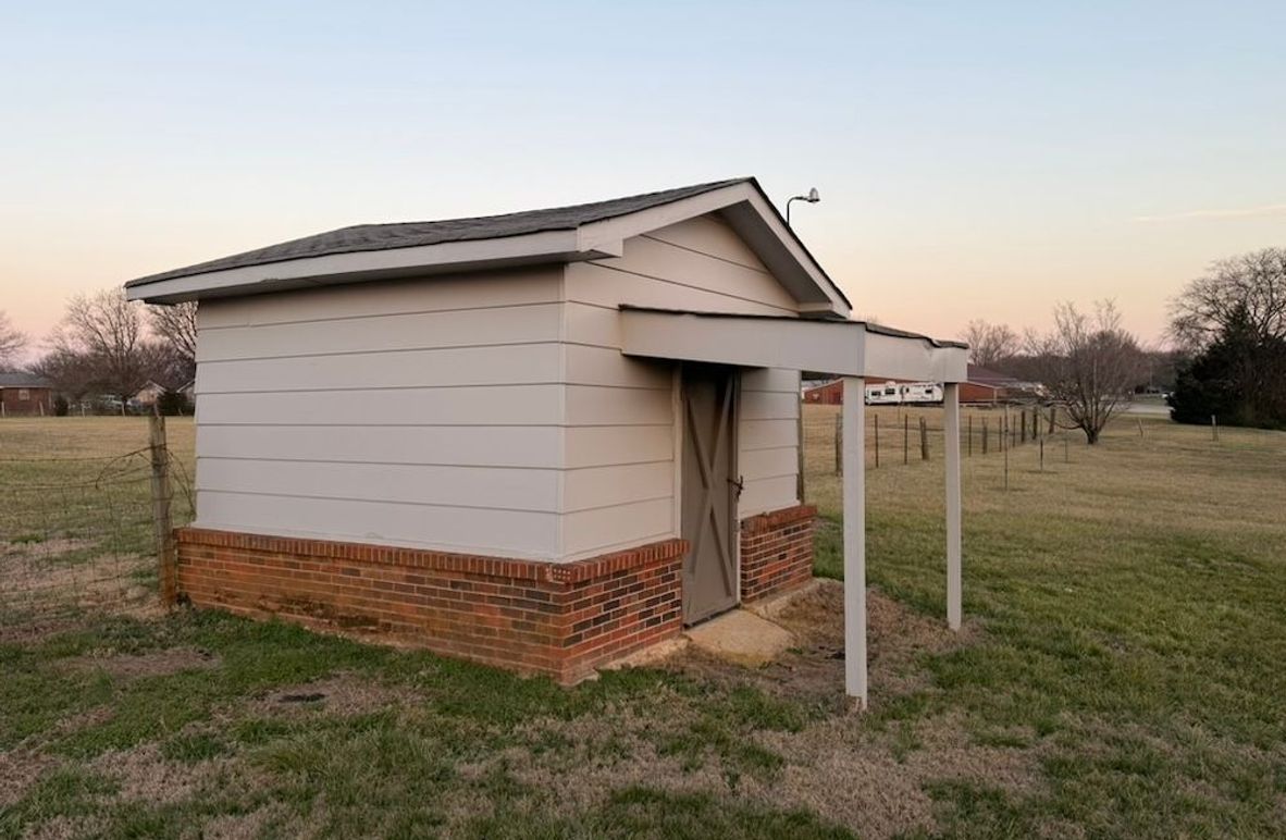 9D74A46F-2DF2-4194-AC01-B26EC2EC2305_1_105_c