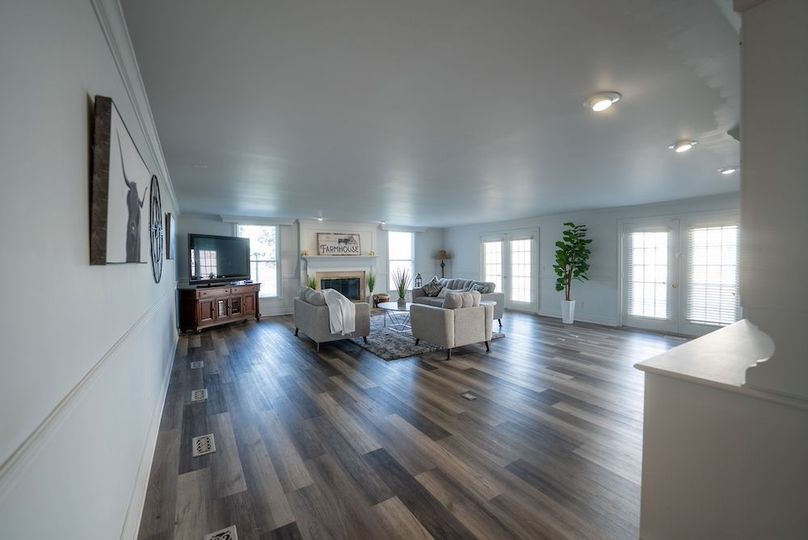 Lapeer MI 170 Featured_Pro Photo-25