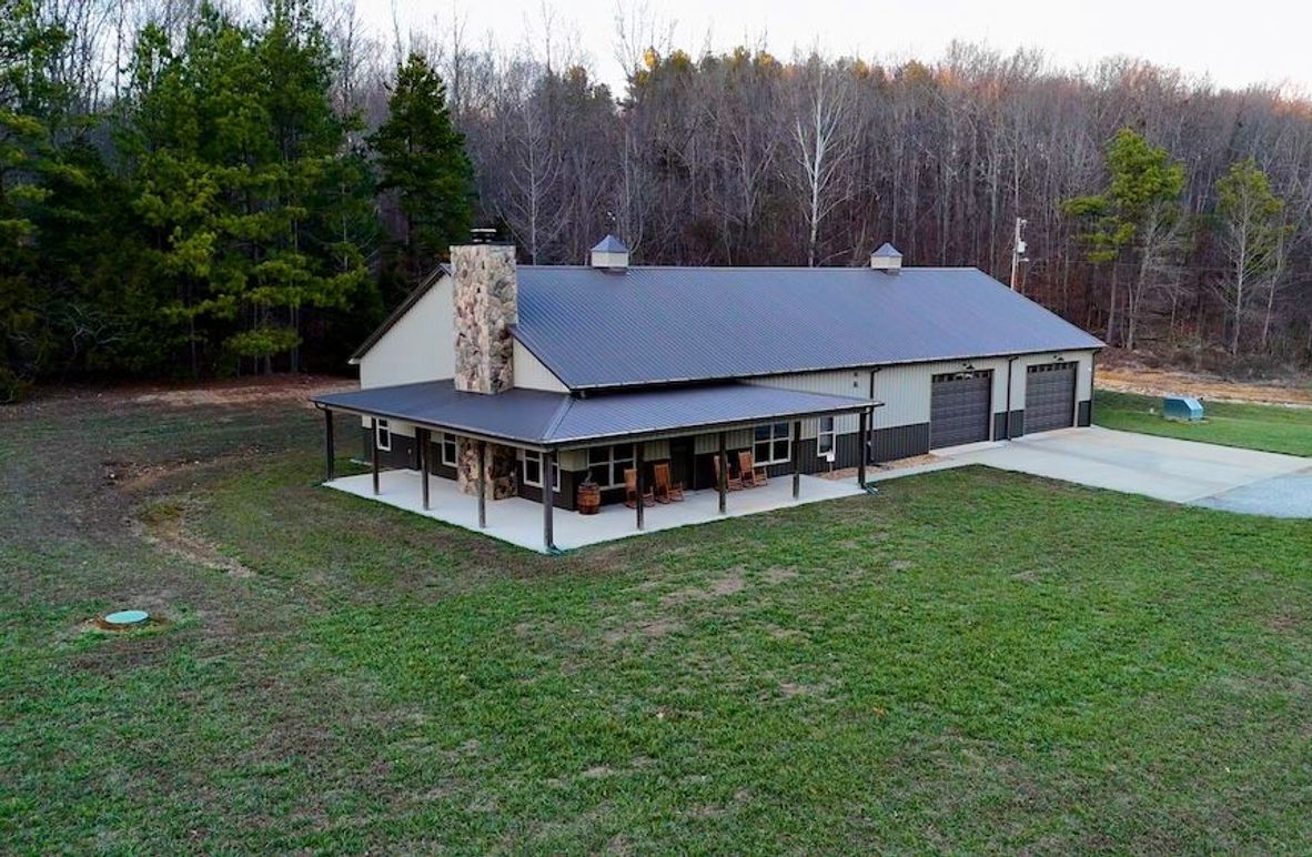 DRONE.00_22_45_23.Still055