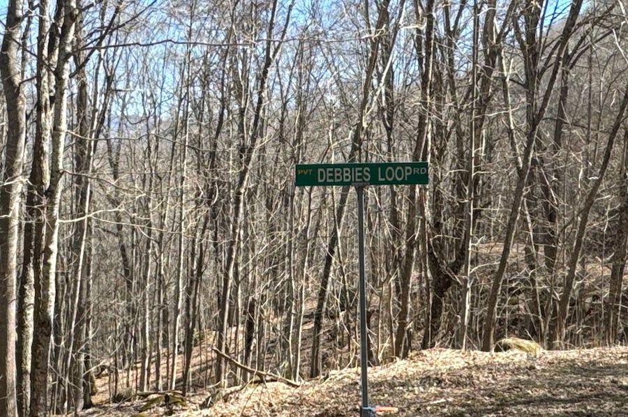 04 Property Rd Sign