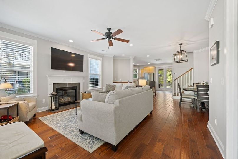 12-web-or-mls-Barclay Media Co_