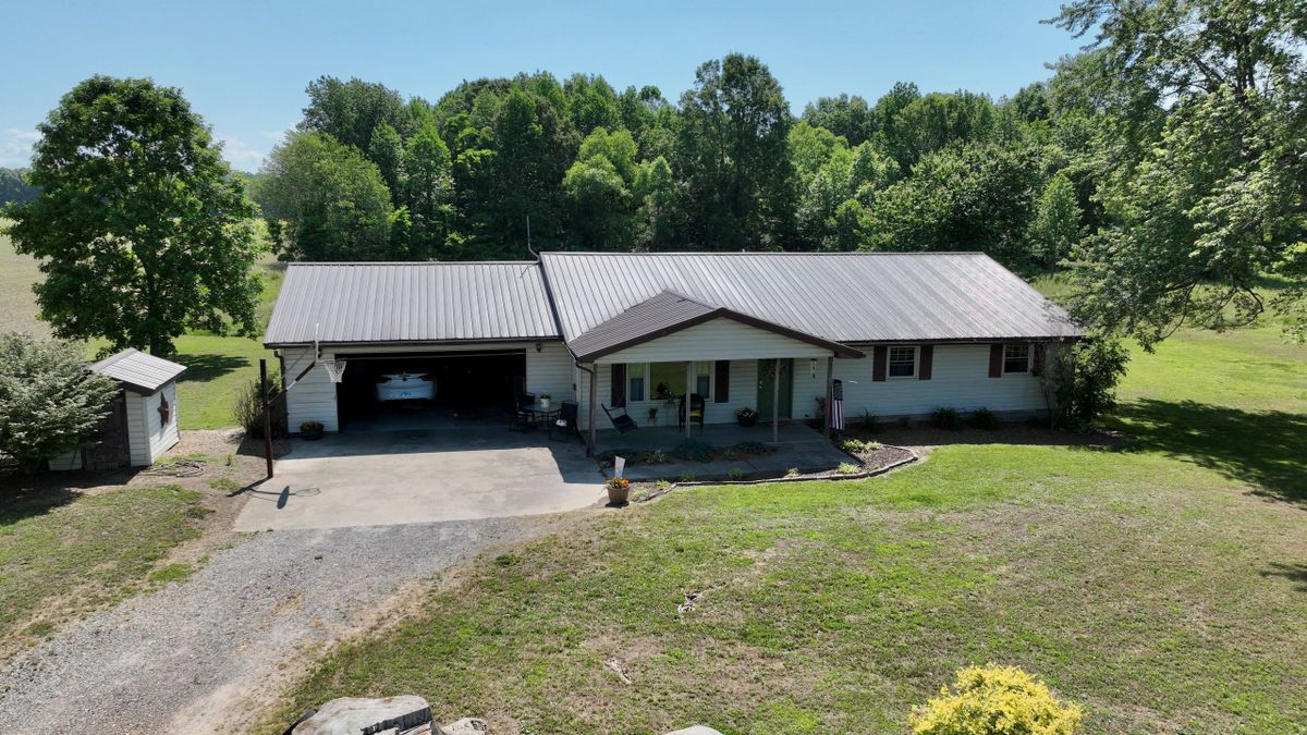 Tranquil Country Home With Huntable Acreage In Southern IL Whitetail Properties