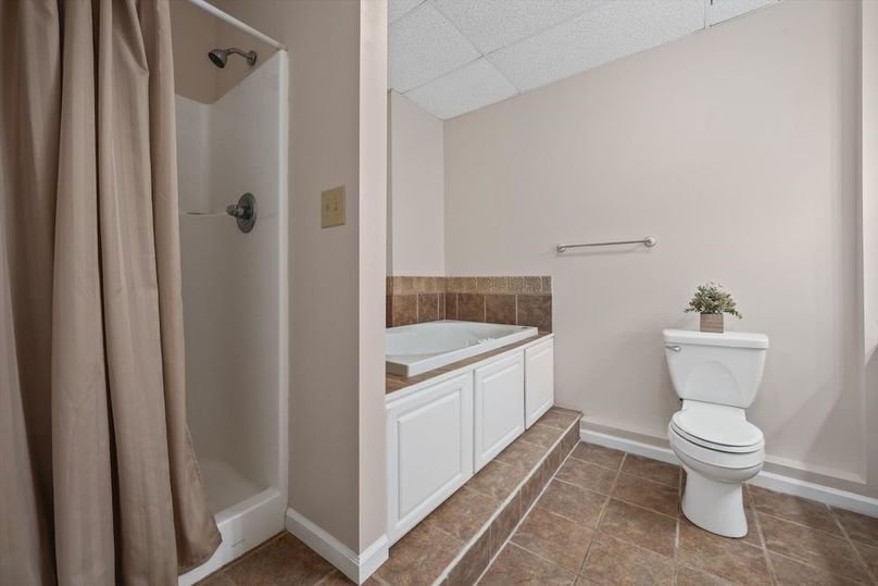 32-2869 Persian Ln29