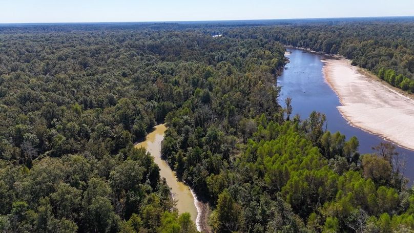 dji_fly_20251015_010958_0068_1760476835837_photo