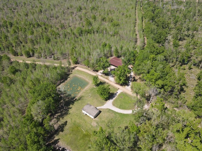 094EE817-BBEB-4654-99B1-FB65E2B54304_1_105_c