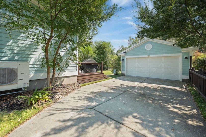 40-web-or-mls-Barclay Media Co_-38