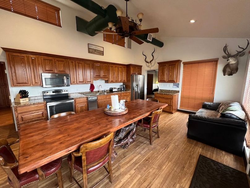 122_Pratt Hunters Cabin 1