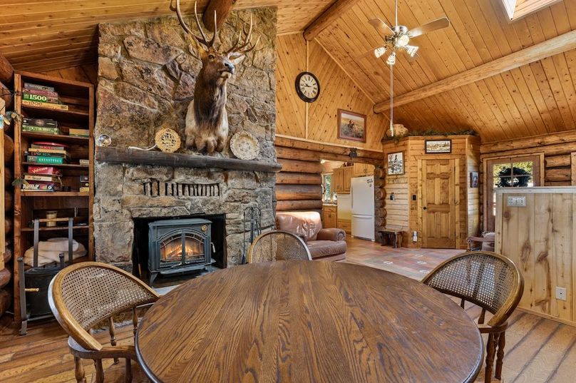 030 - Great Room_Dining Area