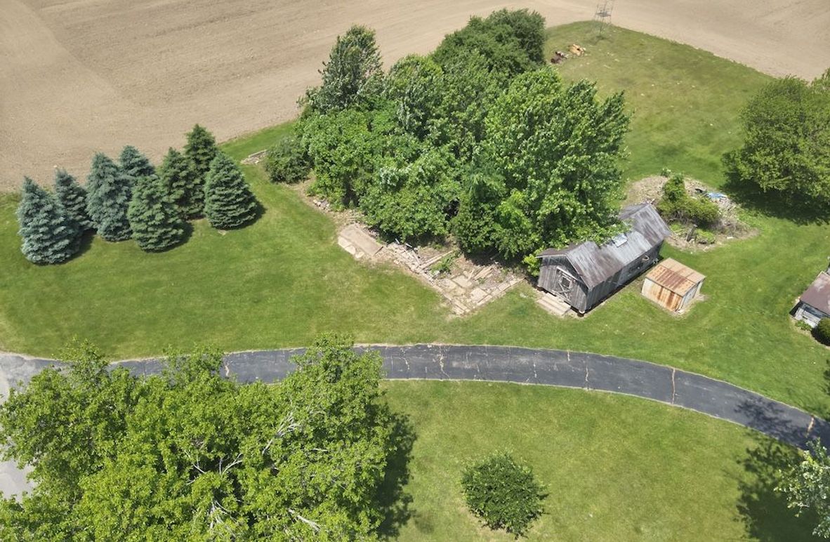 DJI_20250611012031_0014_V