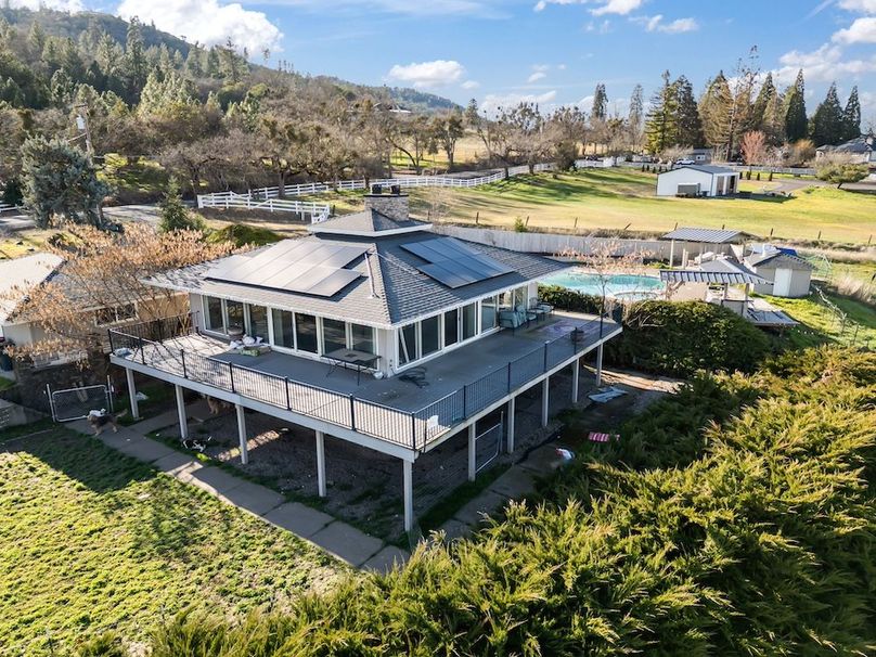 4400 old stage rd, central point, or 97502-dr-08