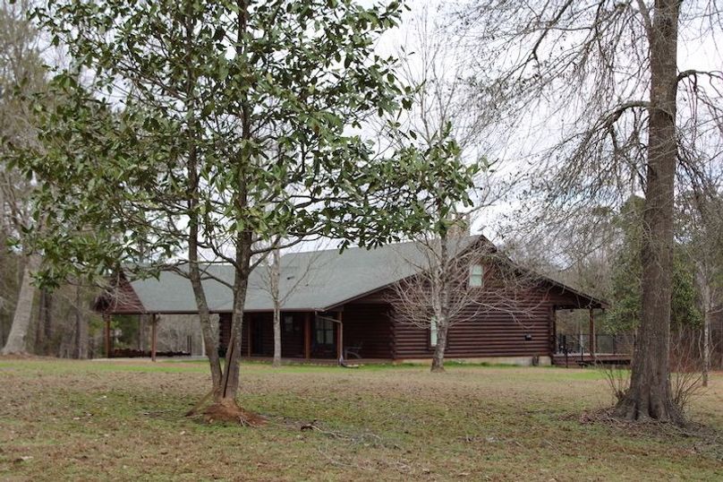 BD9FEB3C-2A30-4AC2-8F4E-EEDEC358D405_1_105_c