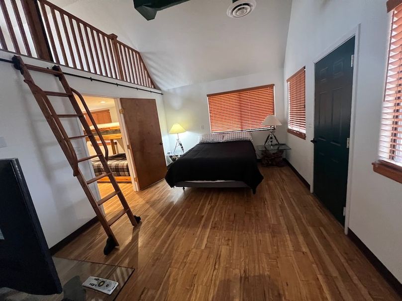 125_Pratt Hunters Cabin 6