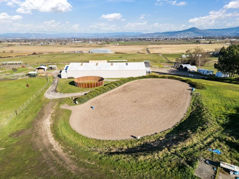 4400 old stage rd, central point, or 97502-dr-04