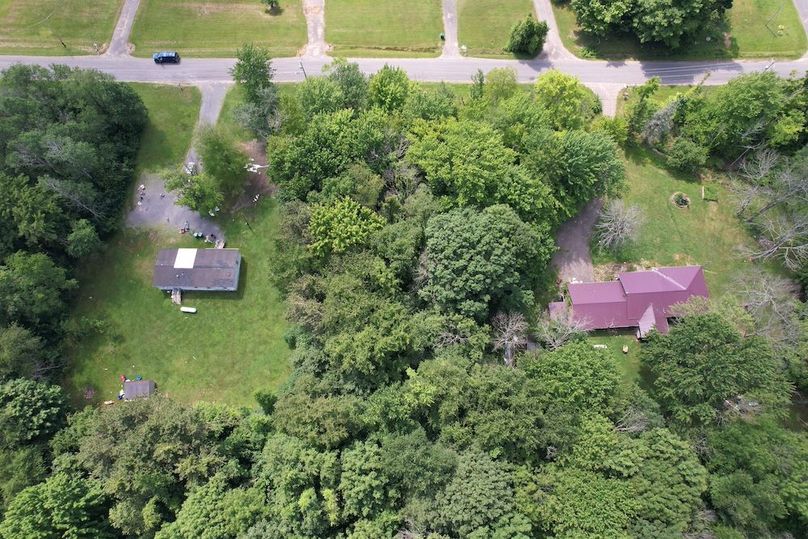 Oswego_13.95_Moore_Bush_Photos_6