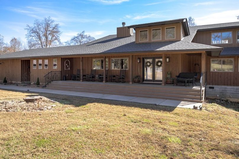 2900 Tanyard Hill Rd, Lynchburg, TN 37352-4