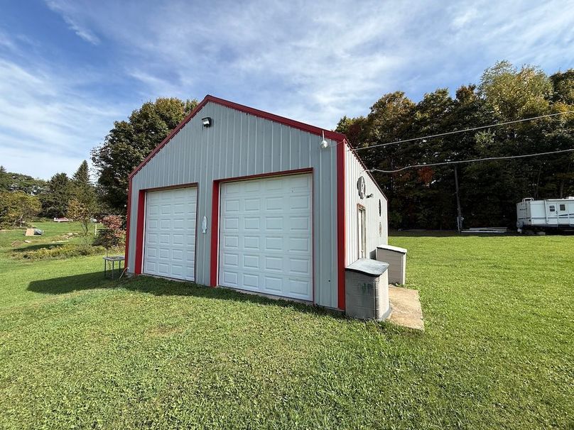 Cayuga_55.02_Herman Photo 20