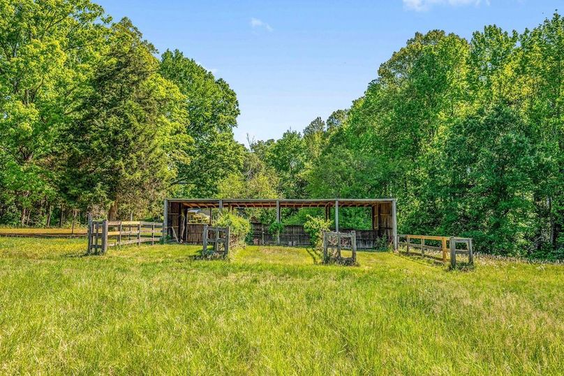 67-81-web-or-mls-279 Poplar Rd exterior-20