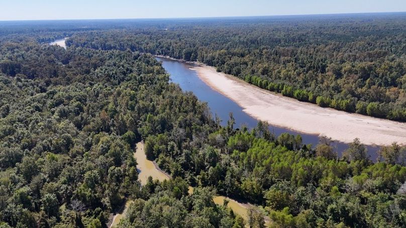 dji_fly_20251015_010920_0064_1760476854649_photo