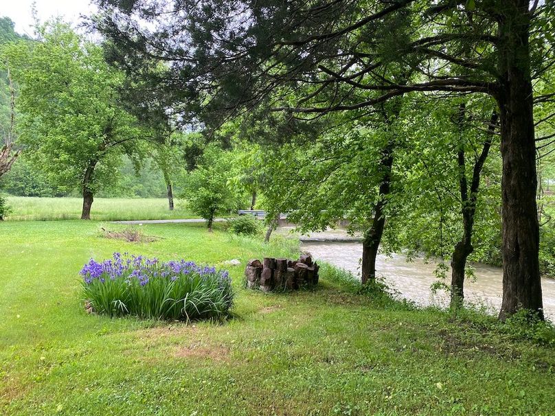 021 Buckskin Creek flowing in front of the home copy