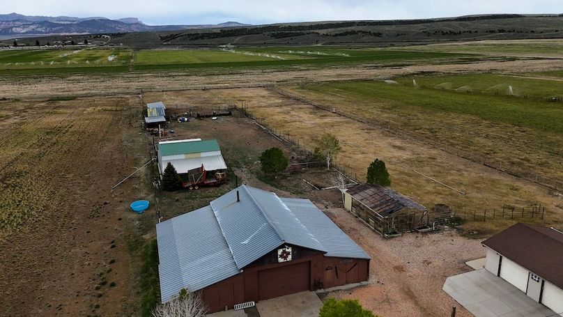 Home and Hobby Farm30