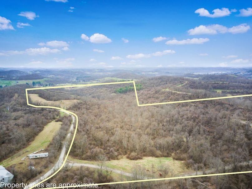 18-zj 46444 Parry Hollow Rd013 Lot lines