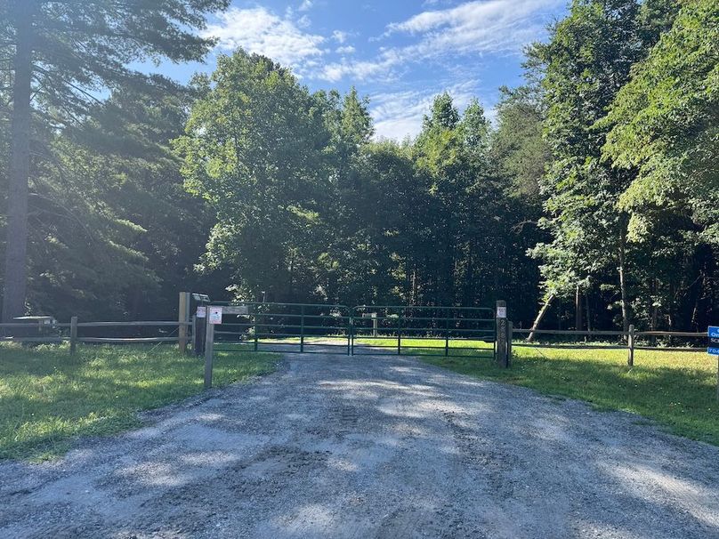 009_Automatic Gate entrance